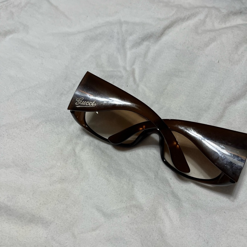 Gucci Black Sunglasses Case - Picture 7 of 11